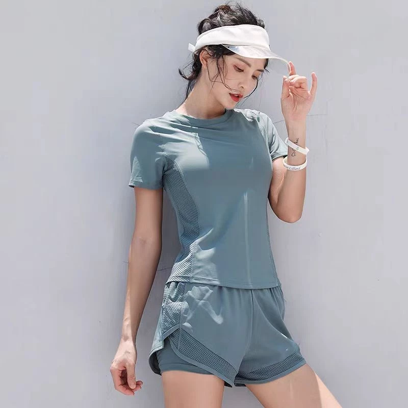 ชุดออกกำลังกายโยคะแขนสั้นสำหรับผู้หญิง thumbnail 5