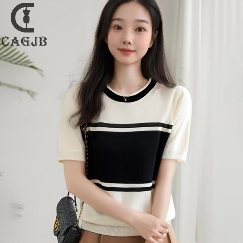 [SSNE] เสื้อยืดแฟชั่นลําลองสีขาวและสีแดงสีจับคู่รอบคอหลวมสําหรับผู้หญิง UOM