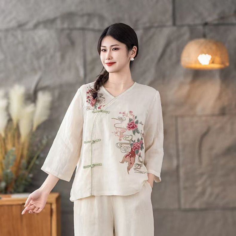 สไตล์แห่งชาติย้อนยุคผ้าฝ้ายผ้าลินินสไตล์จีนฤดูร้อนคาร์ดิแกนแนวทแยงด้านบนวรรณกรรมหัวเข็มขัดชาติพันธุ์อุตสาหกรรมหนักปักเสื้อ