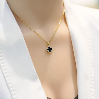 สร้อยคอไทเทเนียมเหล็กชุบ 18K ทองแท้ Micro-Inlaid Zircon จี้โคลเวอร์สี่ใบสองด้านกระดูกไหปลาร้า