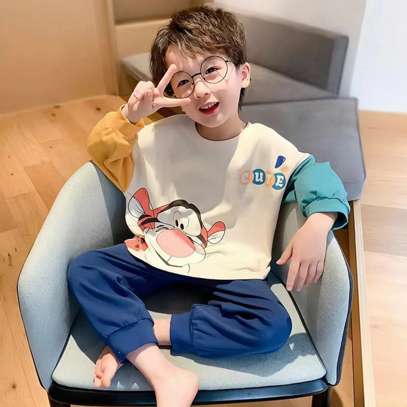 ชุดนอนเด็กผู้ชายแบบใหม่ชุดใส่ในบ้านลายการ์ตูนแขนยาวแบบบางสำหรับเด็กโต