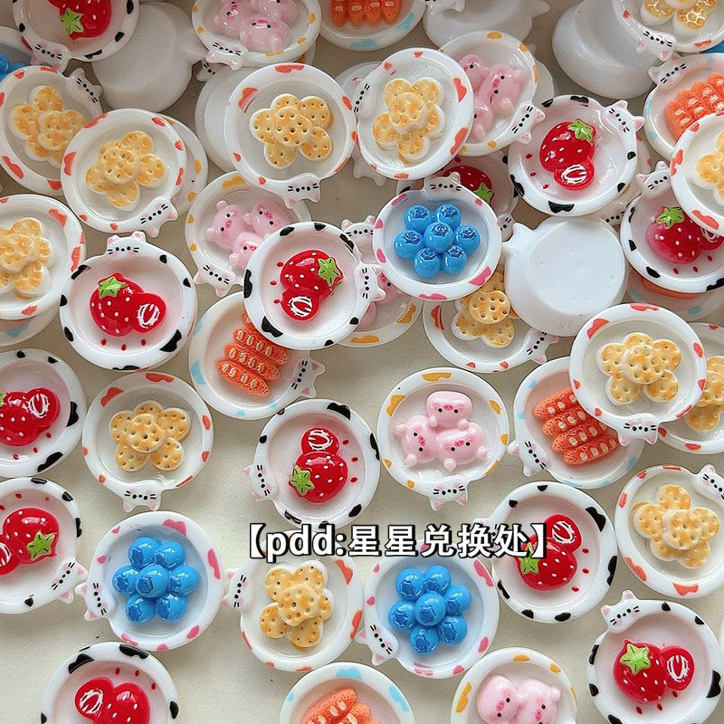 [100 ชิ้นในสต็อก] อาหารเล่นขนมจิ๋ว จานบลูเบอร์รี่ ของตกแต่งเรซิน อุปกรณ์ DIY สำหรับฉากบ้านตุ๊กตา