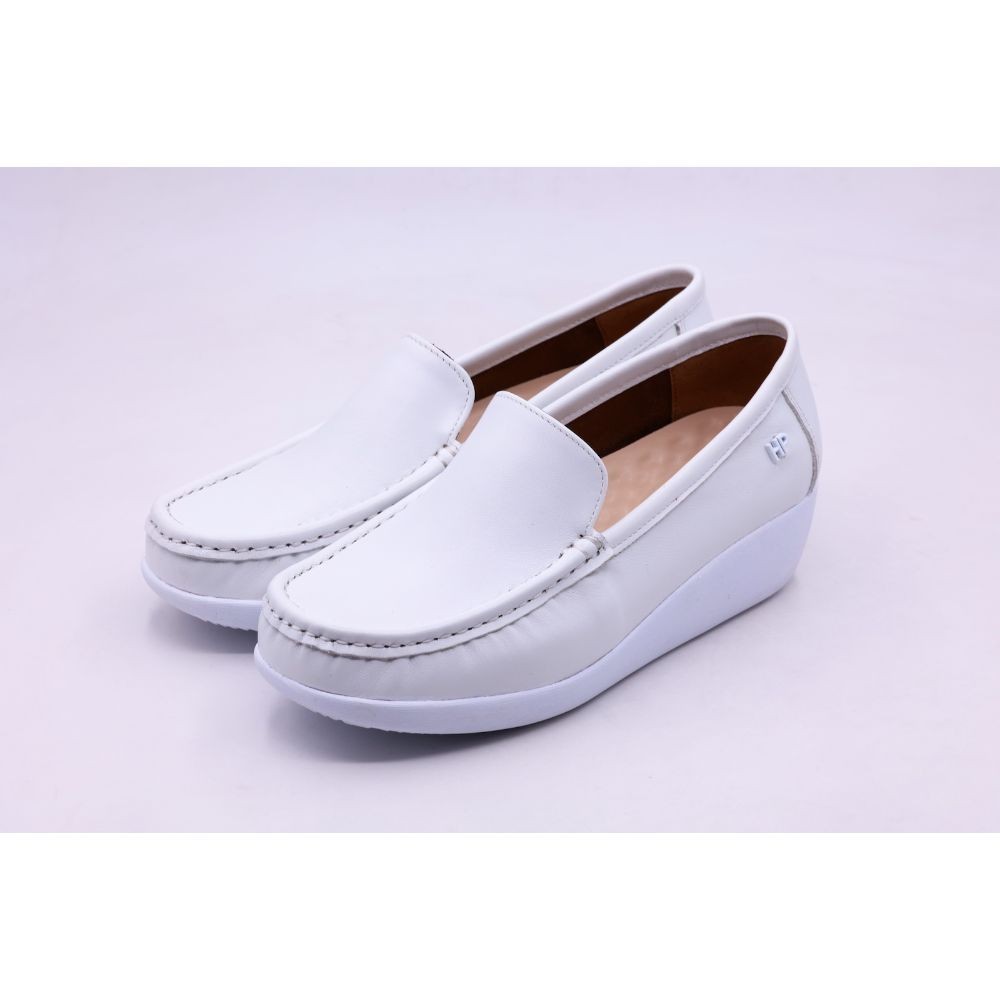 Hush Puppies รองเท้าผู้หญิง รุ่น HP 8WCFB2264W - สีขาว