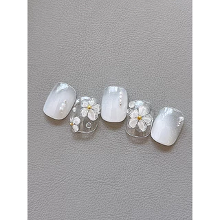Jelly Five-Petal Flower Nails Sticker 2025 สไตล์ใหม่คริสตัลไม่สม่ําเสมอเพชรดอกไม้สีขาวกาวตกแต่งเล็บ