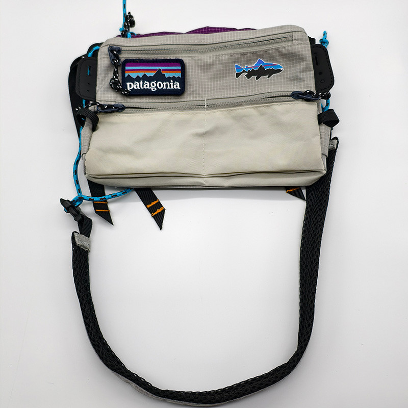 น้ําหนักเบา Water-Repellent Messenger Bag Multi-Pocket Storage All-Match กระเป๋าสะพาย Un