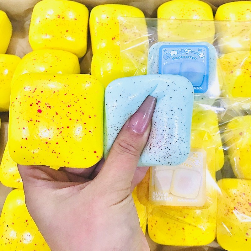 สกุชชี่น้ําตาล ฮาวายเค้ก 2 สี ช้า เพิ่มขึ้น สกุชชี่