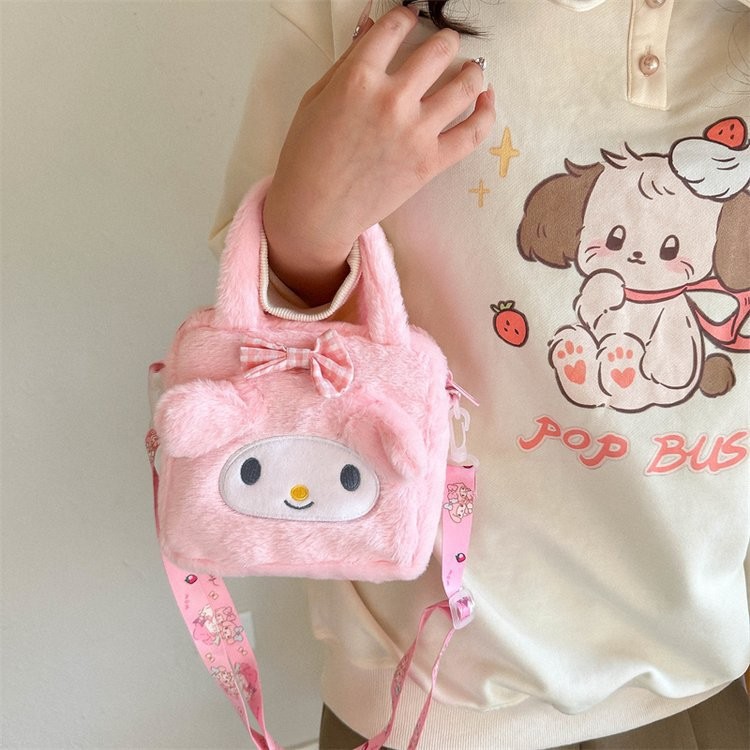 ใหม่ตุ๊กตาการ์ตูนน่ารักสตรอเบอร์รี่หมี clow M Melody Messenger Bag