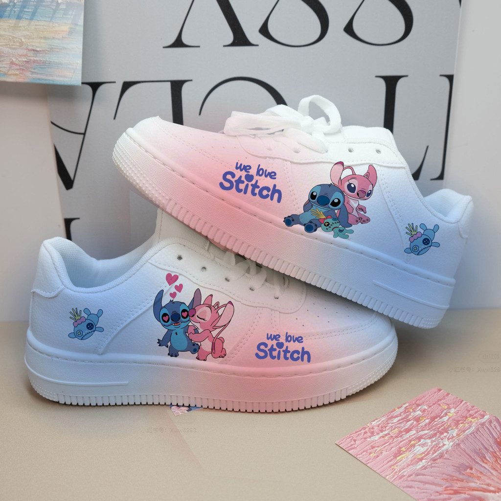 2025 รองเท้าผ้าใบ Low-Top ฤดูใบไม้ผลิฤดูร้อนนักเรียนหญิง Stitch คู่อะนิเมะรองเท้าผ้าใบลําลอง