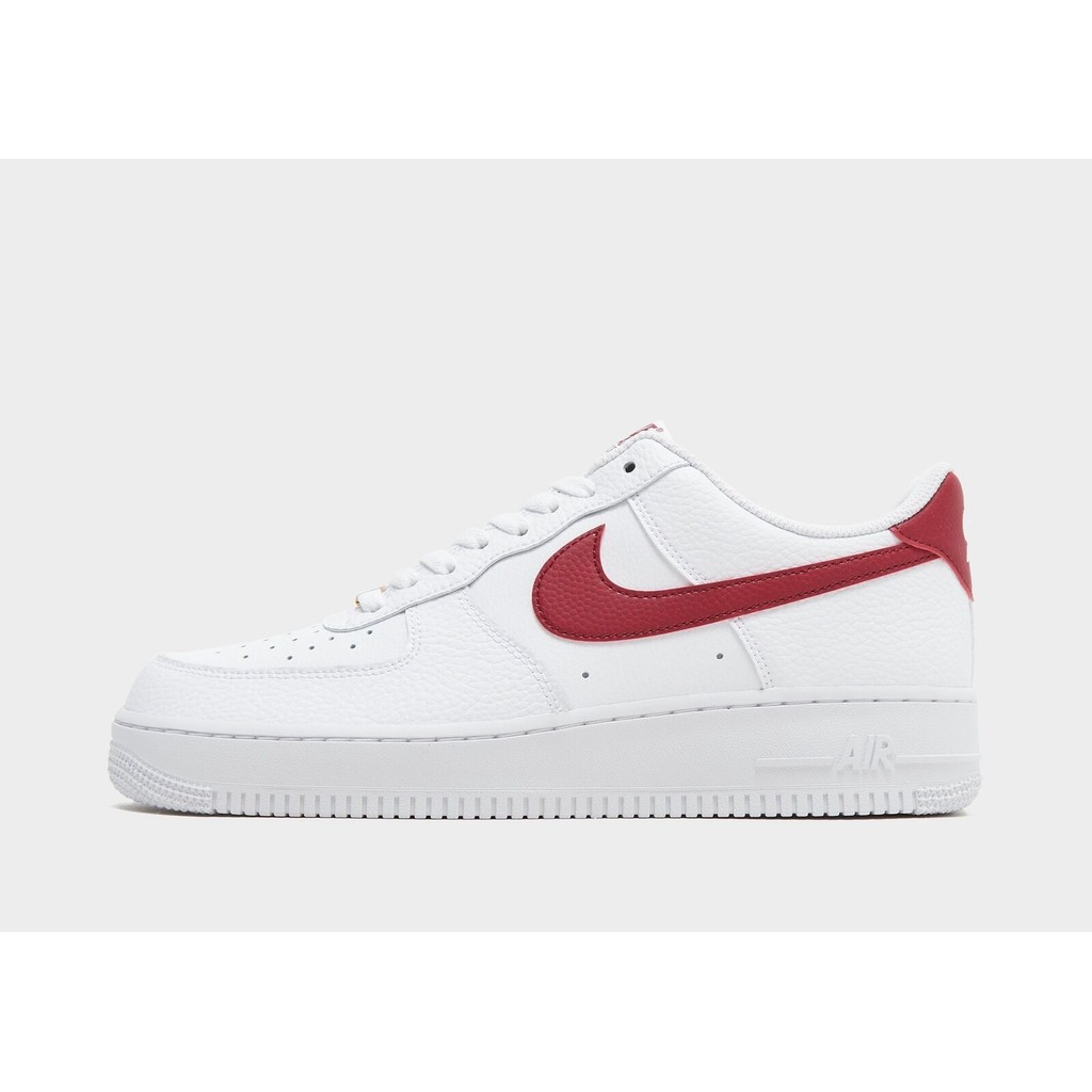 Nike Air Force 1 07 Low ของแท้ ®  สีขาว / ทีม สีแดง