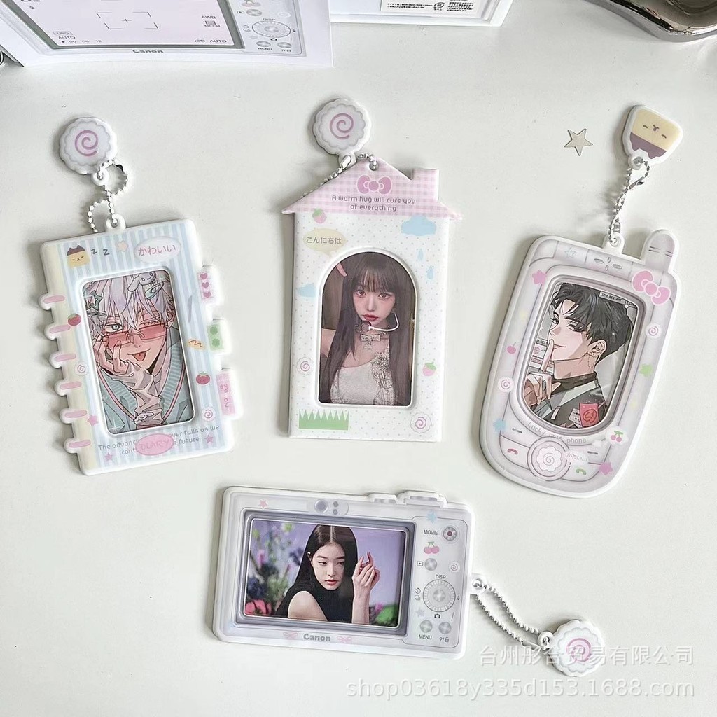 การ์ตูน 3 นิ้ว PVC Card Holder Ccd กล้องรูปร่าง Photo Card Protector ID Photo Organizer กระเป๋าแขนแสดงพวงกุญแจจี้