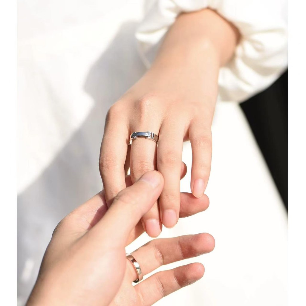 ฉัน แกะสลักชื่อและวันที่ครบรอบ,แหวนคู่ปรับ,กันน้ําและจางหาย,ของขวัญครบรอบที่สมบูรณ์แบบสําหรับเขา & ของเธอ - รูปที่ 2