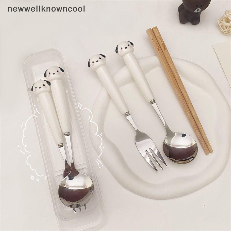 ใหม่wellknowncool การ์ตูนลูกสุนัขช้อนส้อมสับช้อนส้อมสแตนเลสแบบพกพาการ์ตูนนักเรียนบนโต๊ะอาหารเด็กกล่องเก็บชุด AAD