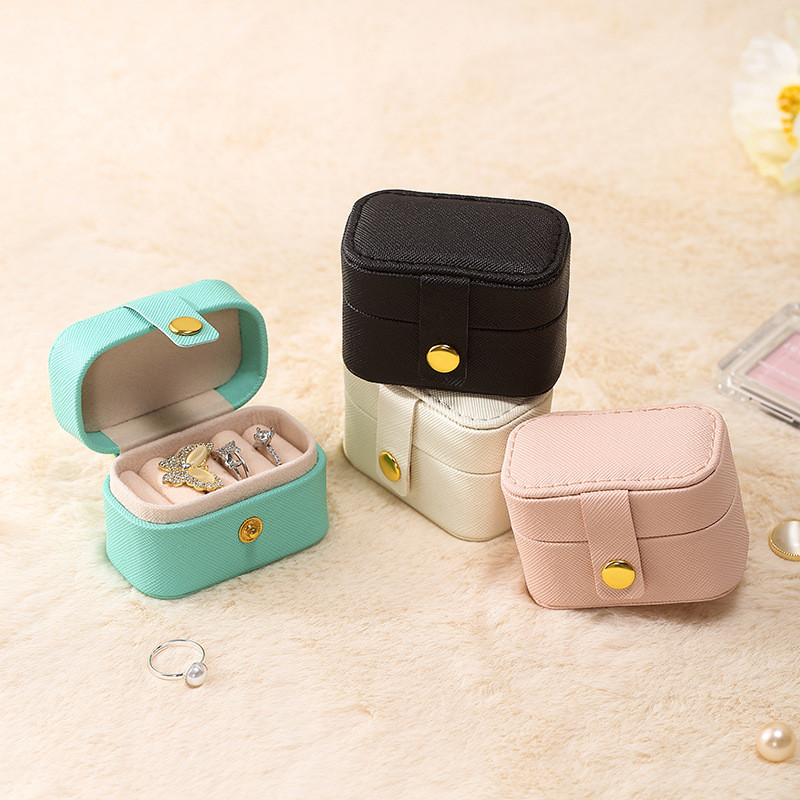 กล่องต่างหูแบบพกพาหนังแหวน Organiser Jewellery Box