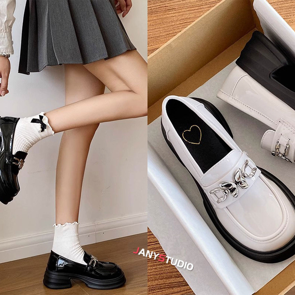 รองเท้าโลฟเฟอร์แฟชั่นหญิง ใส่สบายทุกวัน