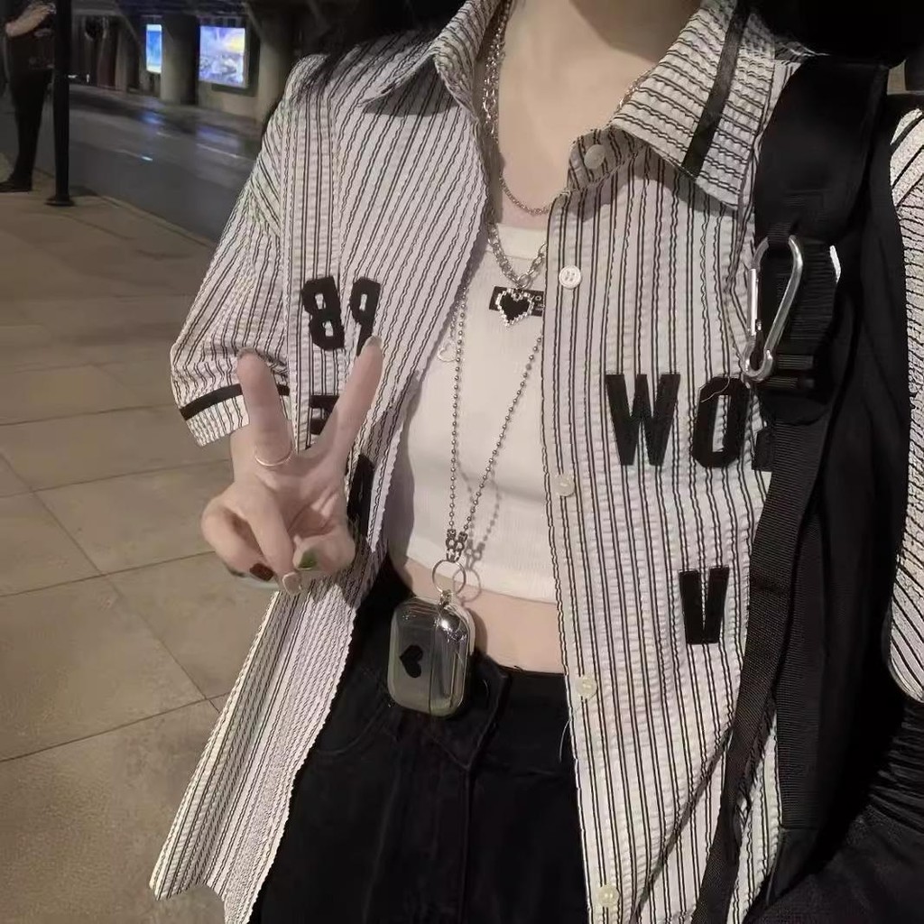 KOKO#เสื้อเบลาส์ผู้หญิง ทรงหลวม ลายทาง แฟชั่นอเมริกันย้อนยุค ลายทาง สไตล์ลำลอง#W532