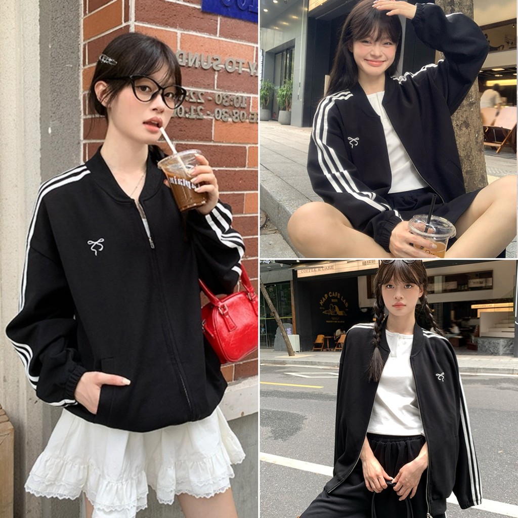 cherryshop พร้อมส่ง แจ็คเก็ตแขนยาวลายทางผู้หญิงสไตล์เกาหลีแบบสบายๆ ทรงหลวม มีกระเป๋าและซิปหน้า งานปักผีเสื้อ สวมใส่สบาย