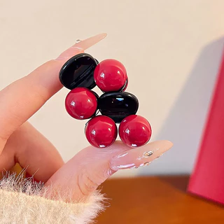 Encore Red Cherry ที่หนีบขนาดเล็กประณีต