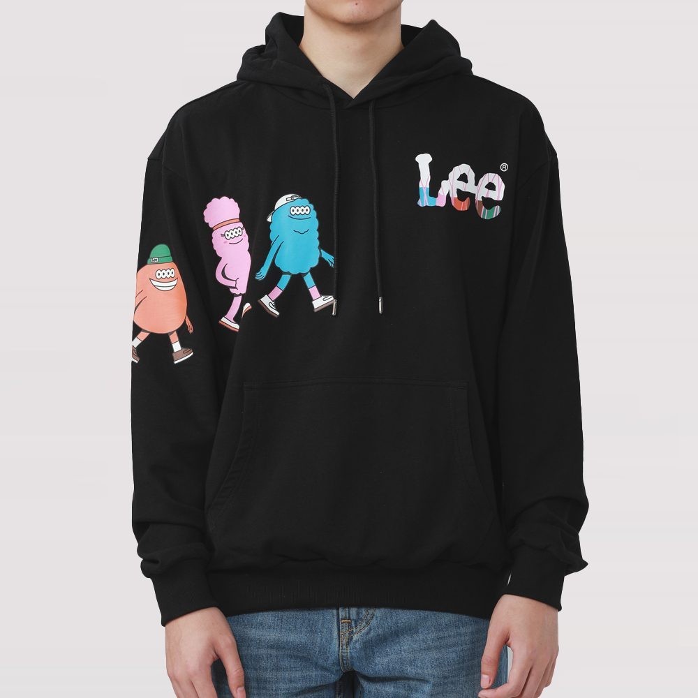LEE เสื้อฮู้ดดี้แบบสวมผู้ชาย คอลเลคชั่น Lee x MillionsMonster ทรง Comfort รุ่น LE F324MHODN70 - สีดำ