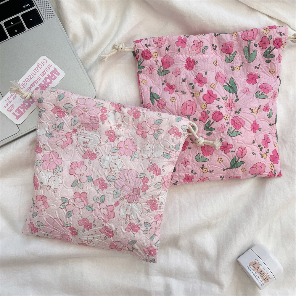 น่ารักการ์ตูนหมีเชอร์รี่ดอกไม้ เชือกรูด กระเป๋าจิปาถะออแกไนเซอร์กระเป๋าแบบพกพามัลติฟังก์ชั่กันฝุ่นลิปสติกถุงเก็บเหรียญมินิถุงผ้า