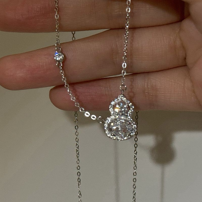เงินสเตอร์ลิง High-End Super กระพริบ Gourd Zircon สร้อยคอผู้หญิงฤดูใบไม้ร่วงฤดูหนาวเสื้อกันหนาว ins 