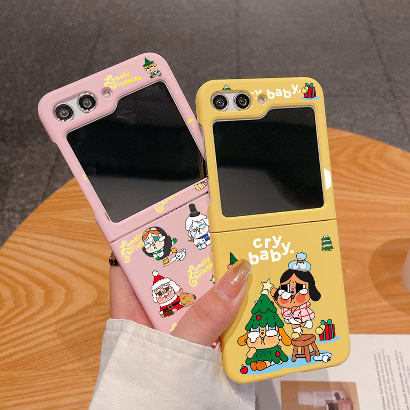 Samsung Z Flip 6 Lonely Christmas POP Reindeer MART Crybaby Christmas Tree Hard เคสโทรศัพท์กันกระแทกสําหรับ Samsung Z Flip 5 4 3 Anti-Slip Full Package Cover