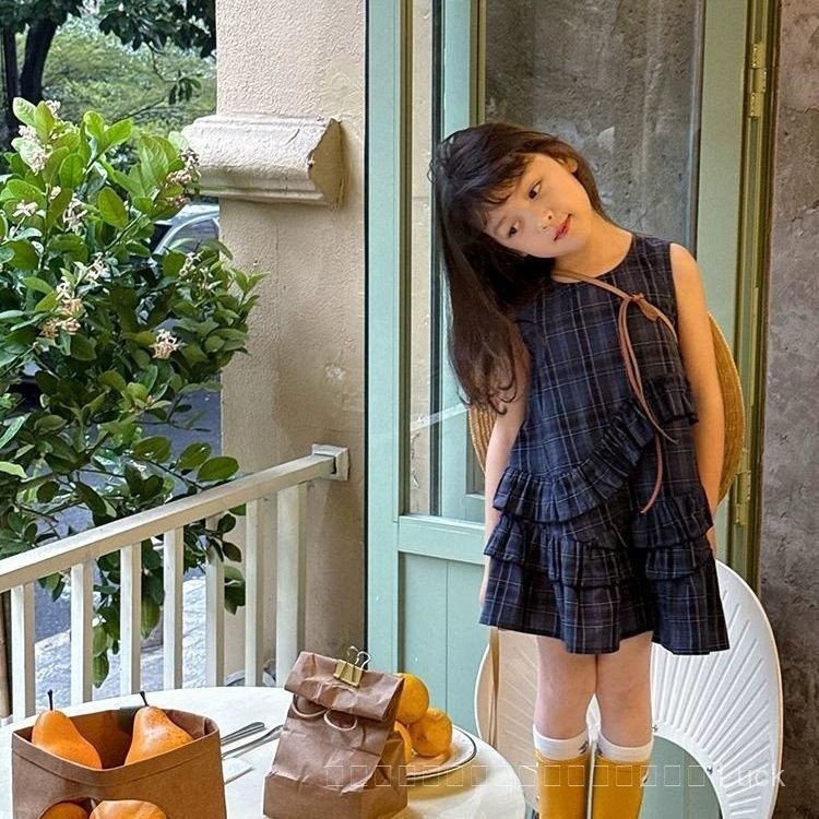 ชุดเดรสสำหรับเด็กผู้หญิง ชุดฤดูร้อน 2025 สไตล์ใหม่ ชุดเดรสแขนกุดไม่สม่ำเสมอ ชุดเจ้าหญิงลายตารางสำหรับเด็กผู้หญิง - รูปที่ 6