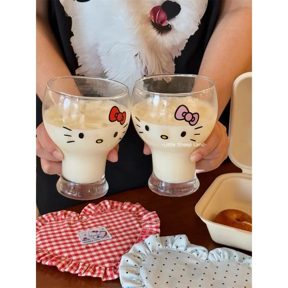 แก้วนม แก้วน่ารัก ลายkt2สีให้เลือก ขนาด 360ml พร้อมส่ง