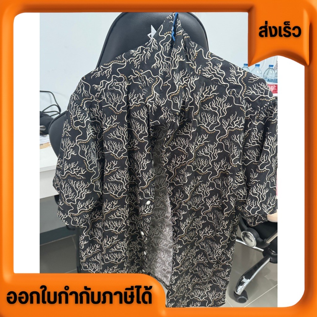 เสื้อผู้ชาย ZARA ออกจาก Shop ราคา 1990 ส่งต่อ 500 บาท ใส่ไม่กี่ครั้ง สภาพยังใหม่ ความยาวเสื้อ 30 นิ้
