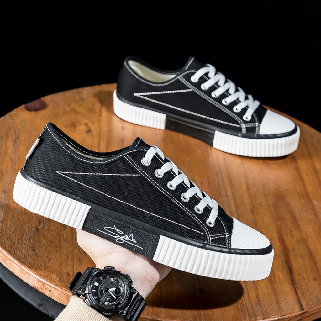 WRF niche รองเท้าผ้าใบใหม่หญิง 2025 ฤดูใบไม้ร่วงเวอร์ชั่นเกาหลีของ Joker ulzzang นักเรียนบิสกิตรองเท