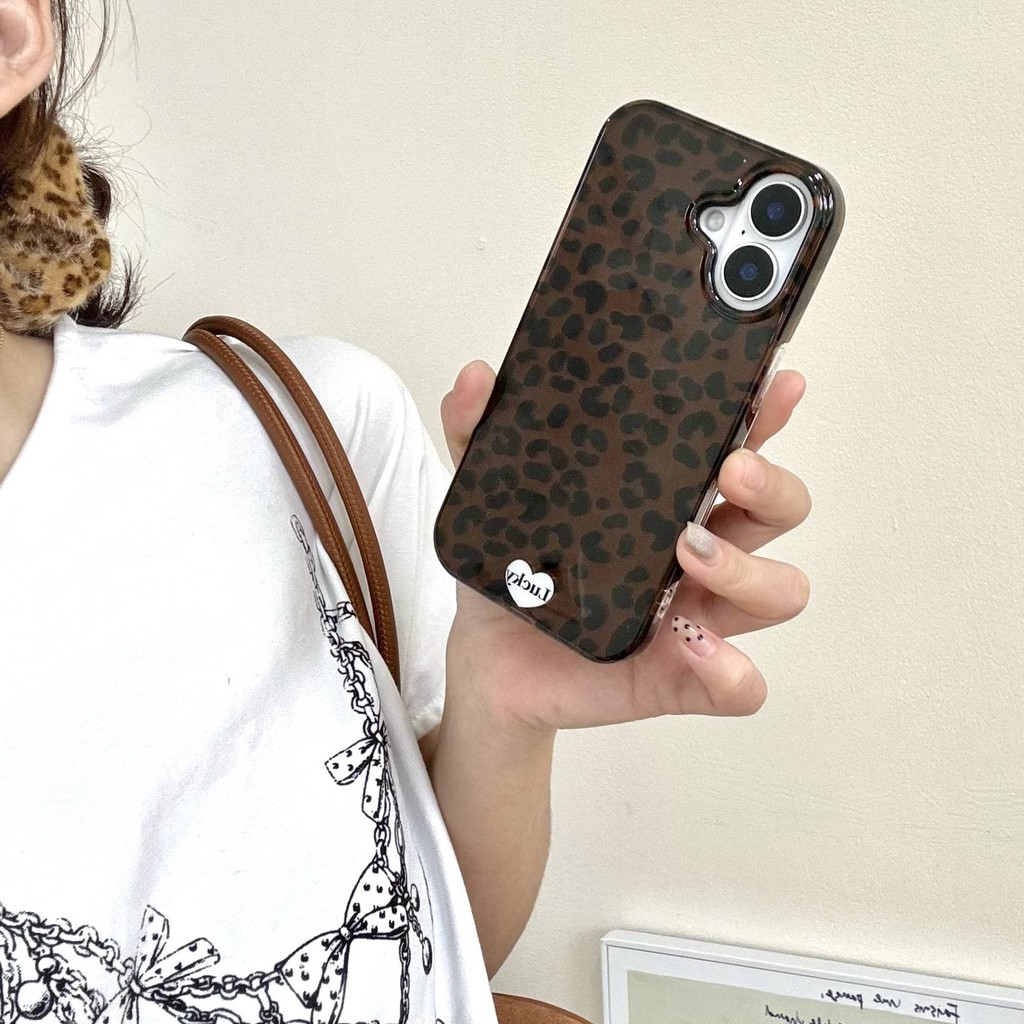 เคสไอโฟน เคสโทรศัพท์ลายเสือดาวสีเข้ม เคสไอโฟน13 ทนทาน IMD ป้องกันลื่น สำหรับ iPhone 16-13
