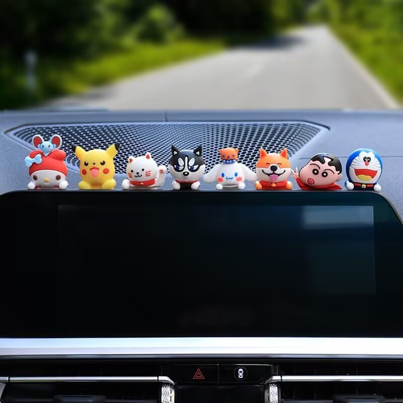 SANRIO รถยนต์ไฟฟ้าตกแต่งแดชบอร์ดป้ายทะเบียนตกแต่งรถจักรยานยนต์รถยนต์ไฟฟ้ารถ ซานริโอ ตุ๊กตาสติกเกอร์อุปกรณ์ดัดแปลง ราคา ถูกที่สุด ดีลบีเคเค แกลเลอรีภาพที่ 3