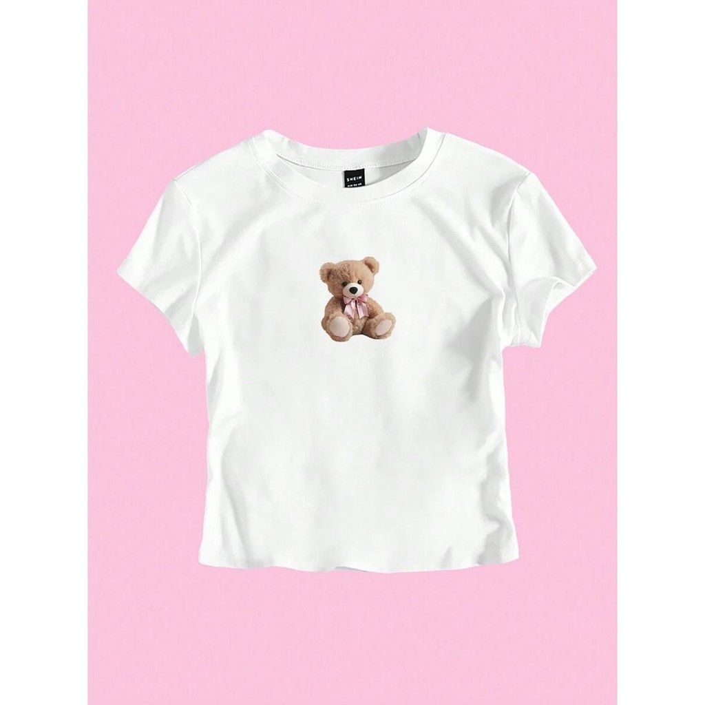 Hustlin เสื้อยืดครอปผู้หญิง Croptop Babytee ลายตุ๊กตาหมีน้อย ผ้าคอตตอน 100% น่ารักสไตล์มินิมอล