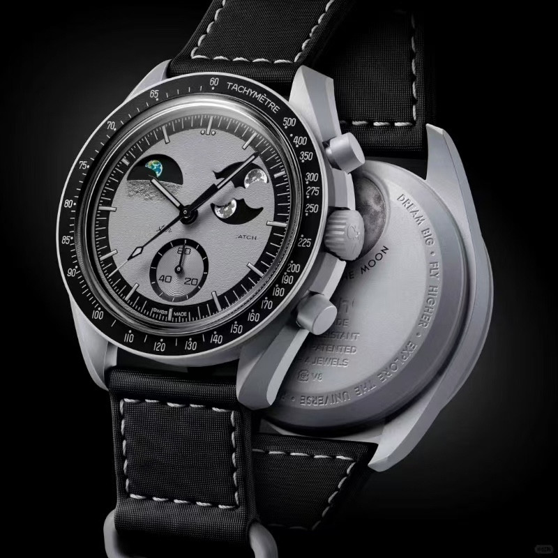 Novicta Grey Super Moon Men Plastic Case Watch Quartz