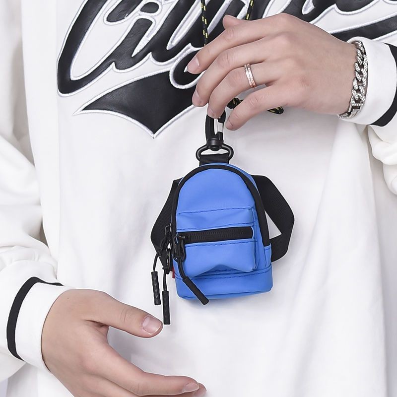 ใหม่ Mini หูฟังกระเป๋า All-Match คู่แฟชั่นที่ไม่ซ้ํากัน Street สวมใส่ผู้ชายจี้กระเป๋ามินิ Messenger