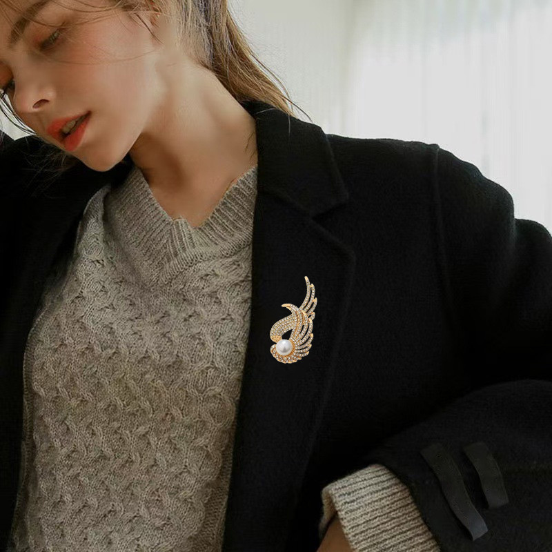 ในไทย✨ระดับไฮเอนด์ เข็มกลัด คงที่ เสื้อผ้า ประณีต เข็มกลัด แฟชั่น ความรู้สึกของการออกแบบ หมุด ผู้หญิง.COD - รูปที่ 2