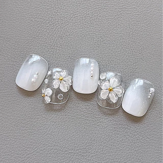 Jelly Five-Petal Flower Nails Sticker 2025 สไตล์ใหม่คริสตัลไม่สม่ําเสมอเพชรดอกไม้สีขาวกาวตกแต่งเล็บ