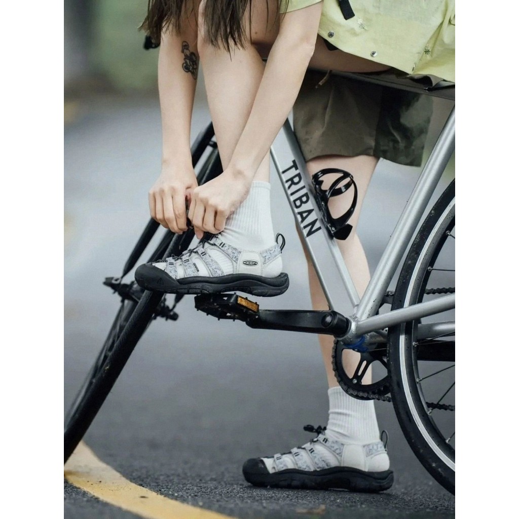 Koen KEN NEWPORT H2 รองเท้าแตะหัวปิดกลางแจ้งรองเท้าเดินทางลุยน้ำกันลื่นทนต่อการสึกหรอ