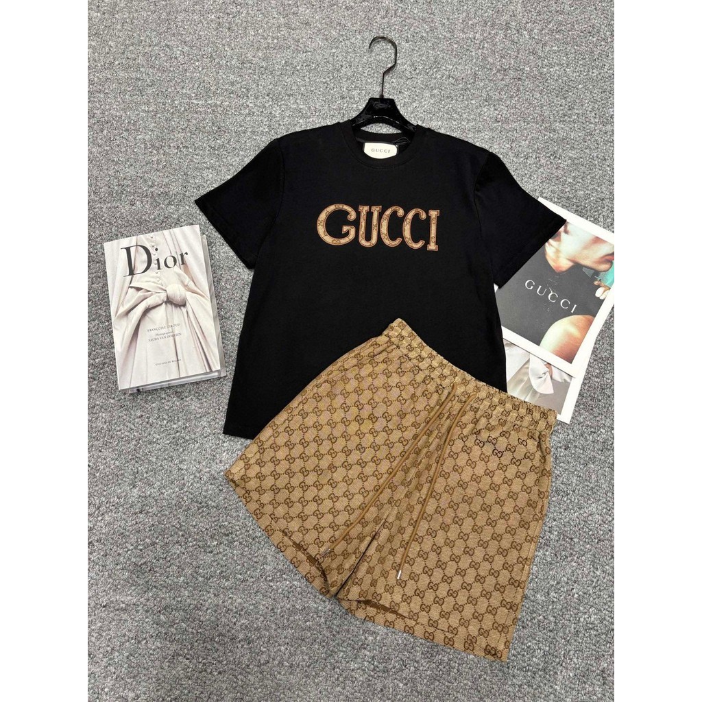 Dior2025เสื้อโลโก้ปักลายปักแบบใหม่สำหรับ dior2025ชุดกางเกงขาสั้น jacquard คลาสสิก jacquard jsox