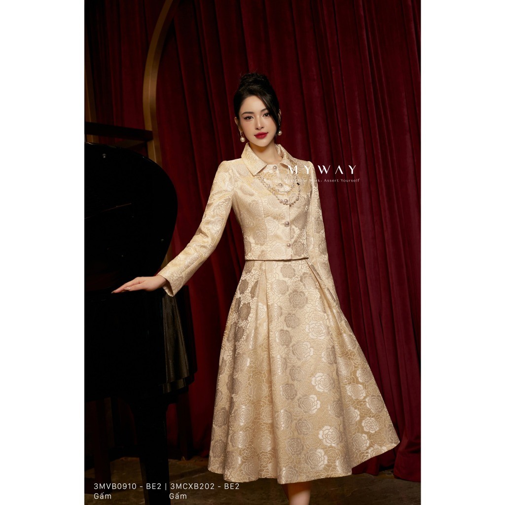 MY WAY ชุดเสื้อกั๊กและกระโปรงปกบัวและลายดอกไม้สั้นหรูหรา 3MVB0910 - 3MCXB202 - BE2 DB