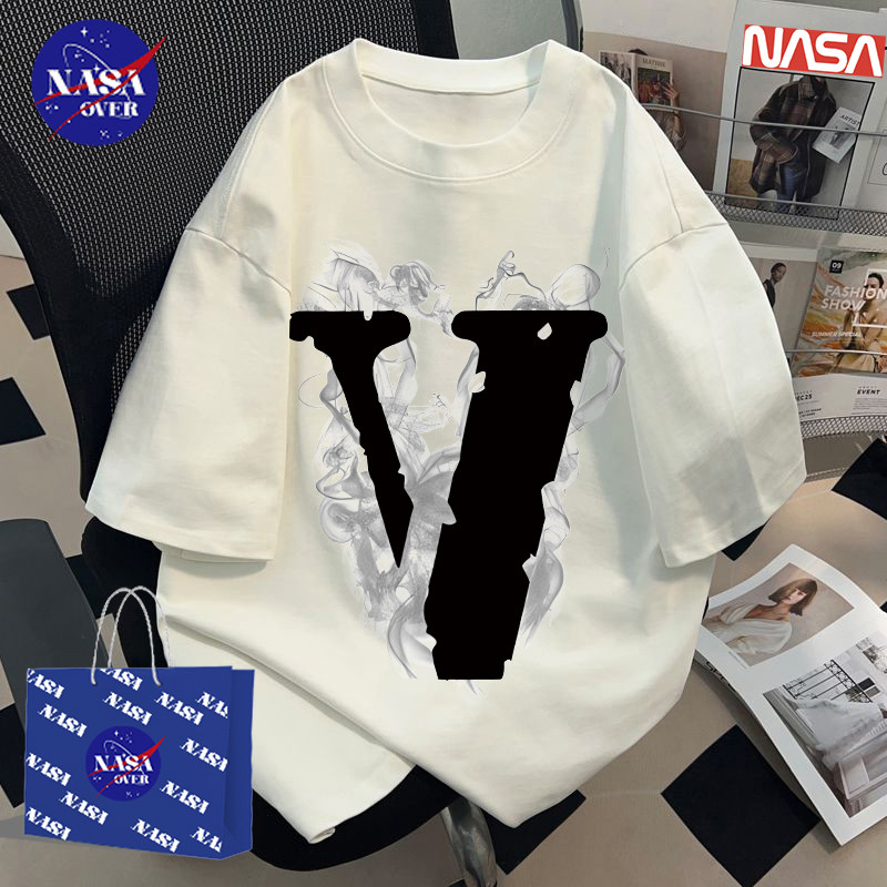 【พร้อมส่ง】 NASA เสื้อยืดคอกลม ใส่ได้ทั้งชายหญิง ผ้าฝ้าย100% พิมพ์ลายตัวอักษรV ทรงหลวม เสื้อผ้า YG294