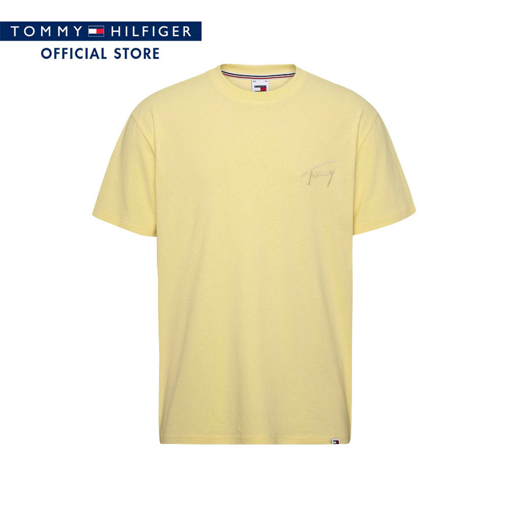 Tommy Hilfiger เสื้อยืด ผู้ชาย รุ่น DM0DM17994 ZHO - สีเหลือง ทรง Regular Fit