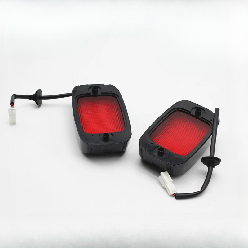 1 ชิ้นสําหรับไฟเบรกท้าย MAXUS V80