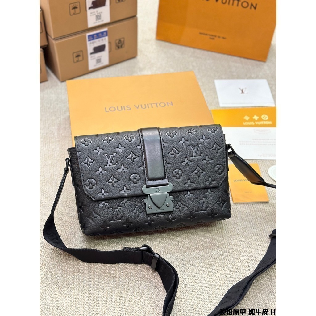 Cowhide สไตล์ใหม่ Postman ผู้ชาย All-Match Messenger กระเป๋าหนังแท้ผู้ชายกระเป๋าขนาด vbg SCAPE กระเป