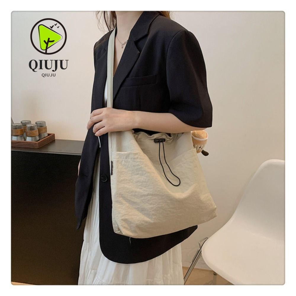 Qiju กระเป๋าโท้ทไนลอน,กระเป๋าสะพายเชือกรูดแฟชั่นกันน้ํา,สไตล์ 2024 ความจุขนาดใหญ่กระเป๋าสะพายข้างลําลองผู้หญิง