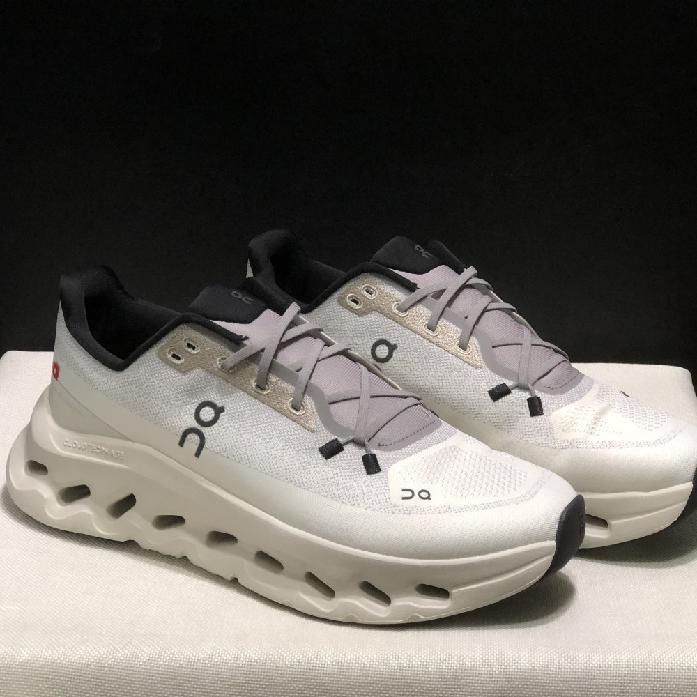 ON Running ON Cloud TILT Running shose For Men and Women sneakers Couple unisex 2025รองเท้าลำลองสีเท
