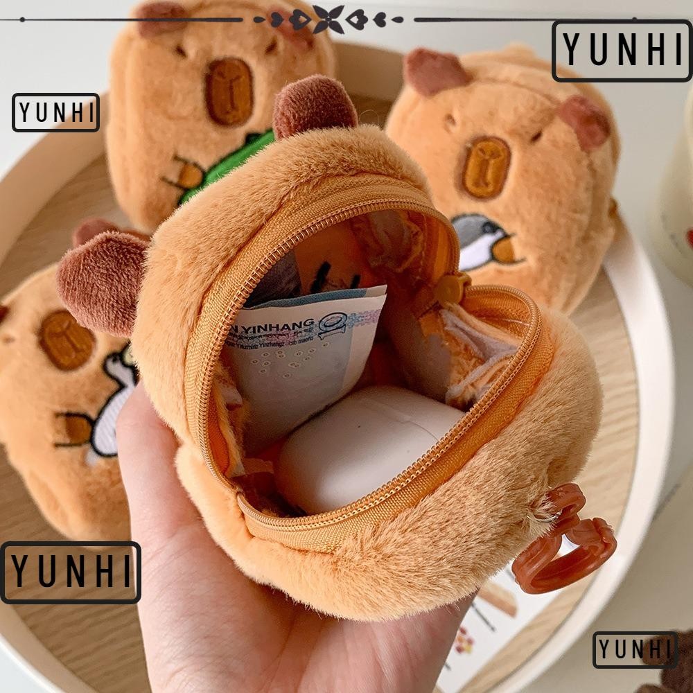 YUNHI Capybara กระเป๋าใส่เหรียญตุ๊กตาอะนิเมะ, พร้อมพวงกุญแจจี้กระเป๋านักเรียนการ์ตูน, กระเป๋าใส่เหรียญขนาดเล็กตุ๊กตาแบบพกพา
