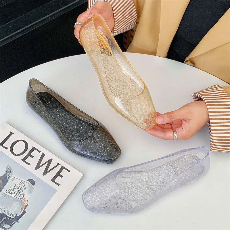 GNA รองเท้าส้นแบนแบบสวม รองเท้าคัทชูผู้หญิง วัสดุยางแบบใส กันน้ำกันลื่น พร้อมส่งในไทย SHO-818