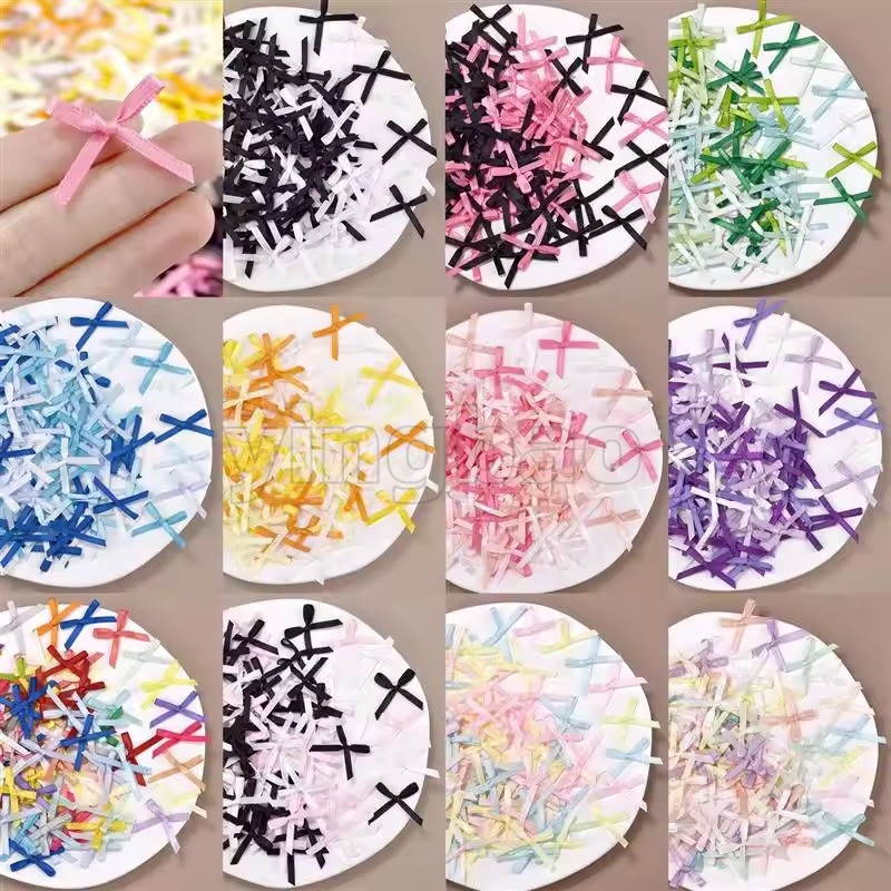 100 ชิ้น 3 มิลลิเมตรริบบิ้น Mini ซาตินริบบิ้นดอกไม้ Bows Ties คริสต์มาส Bowknot สําหรับ DIY Craft Scrapbooking Embellishment อุปกรณ์เสริม