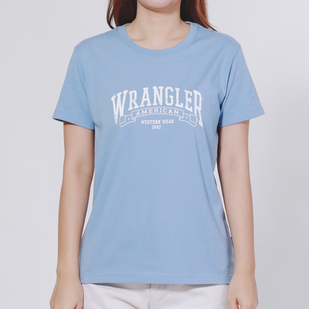เสื้อยืดแขนสั้นผู้หญิง คอลเลคชั่น WRANGLER t-shirt ทรง Regular รุ่น WR S125WTSSF21 สีฟ้า