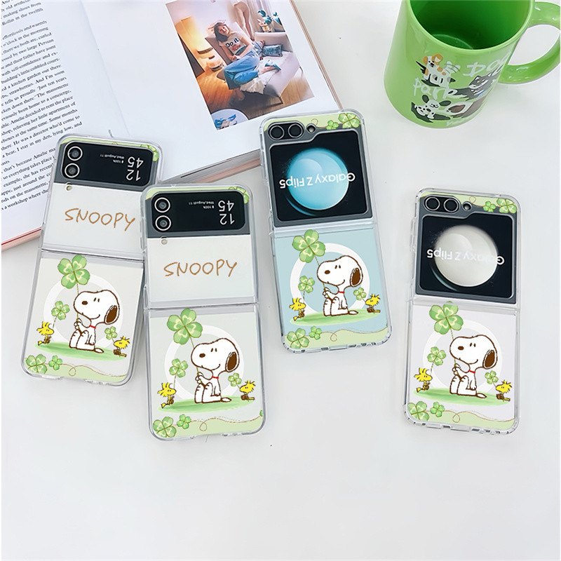 Samsung Z Flip6 น่ารักการ์ตูน Snoopy Four Leaf Clover Woodstock Hard กันกระแทกถุงลมนิรภัยเคสแม่เหล็กสําหรับ Samsung Z Flip5 4 3 Anti-Slip Full Package ฝาครอบโปร่งใส